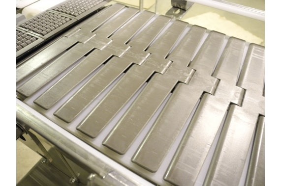 Table-top chain conveyor systems